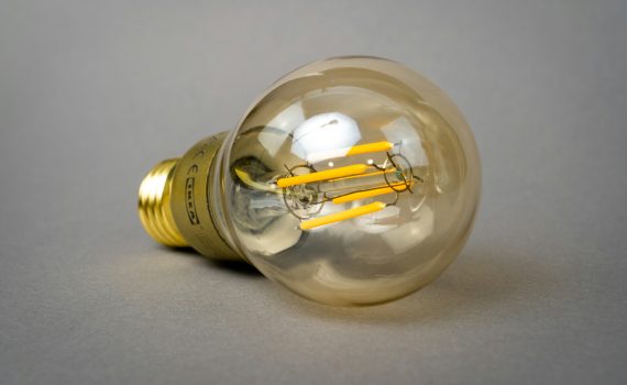 Ahorrar energía en casa con bombillas LED